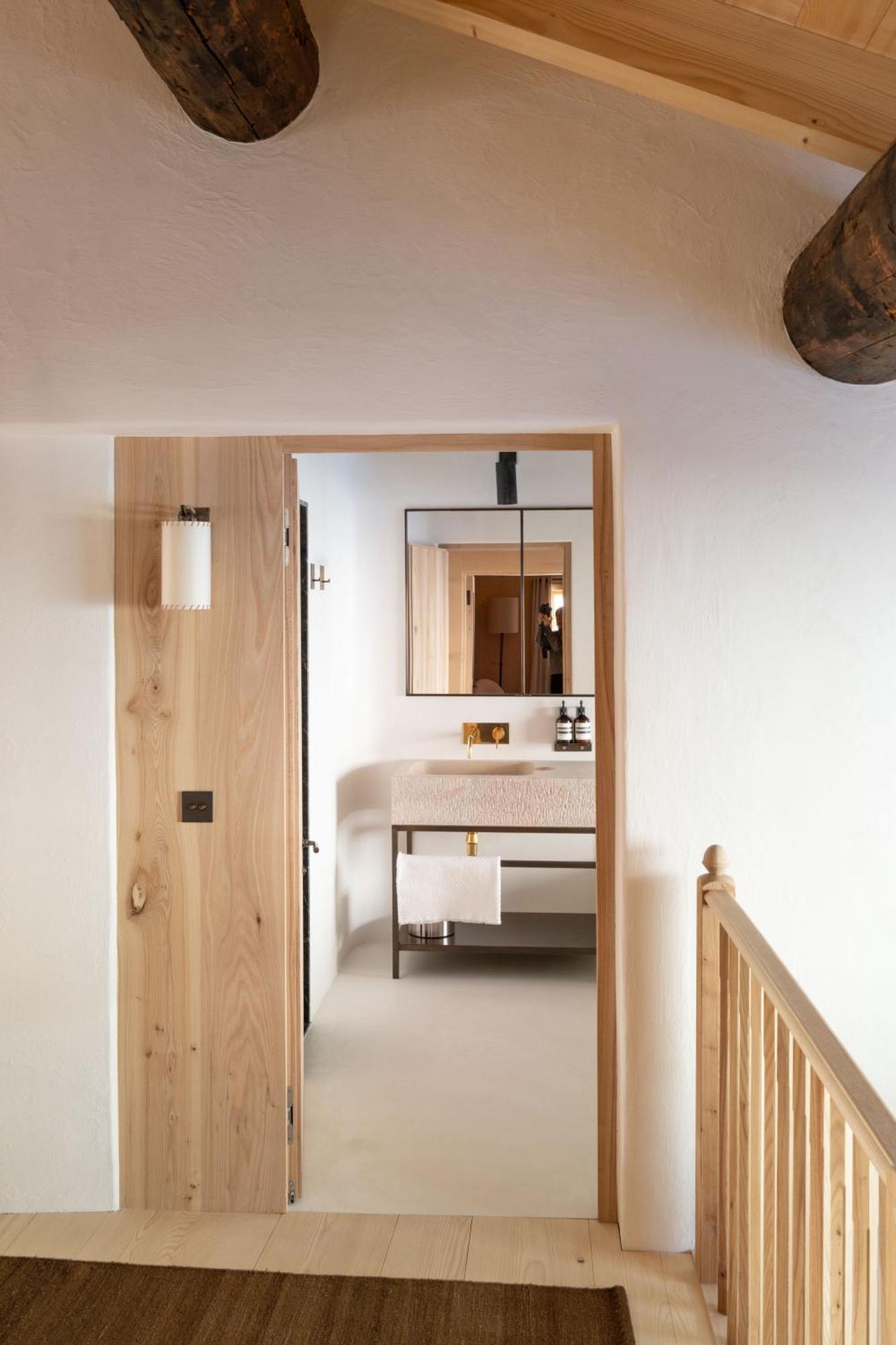 Hotel Almhof Schneider Lech am Arlberg Ruang foto