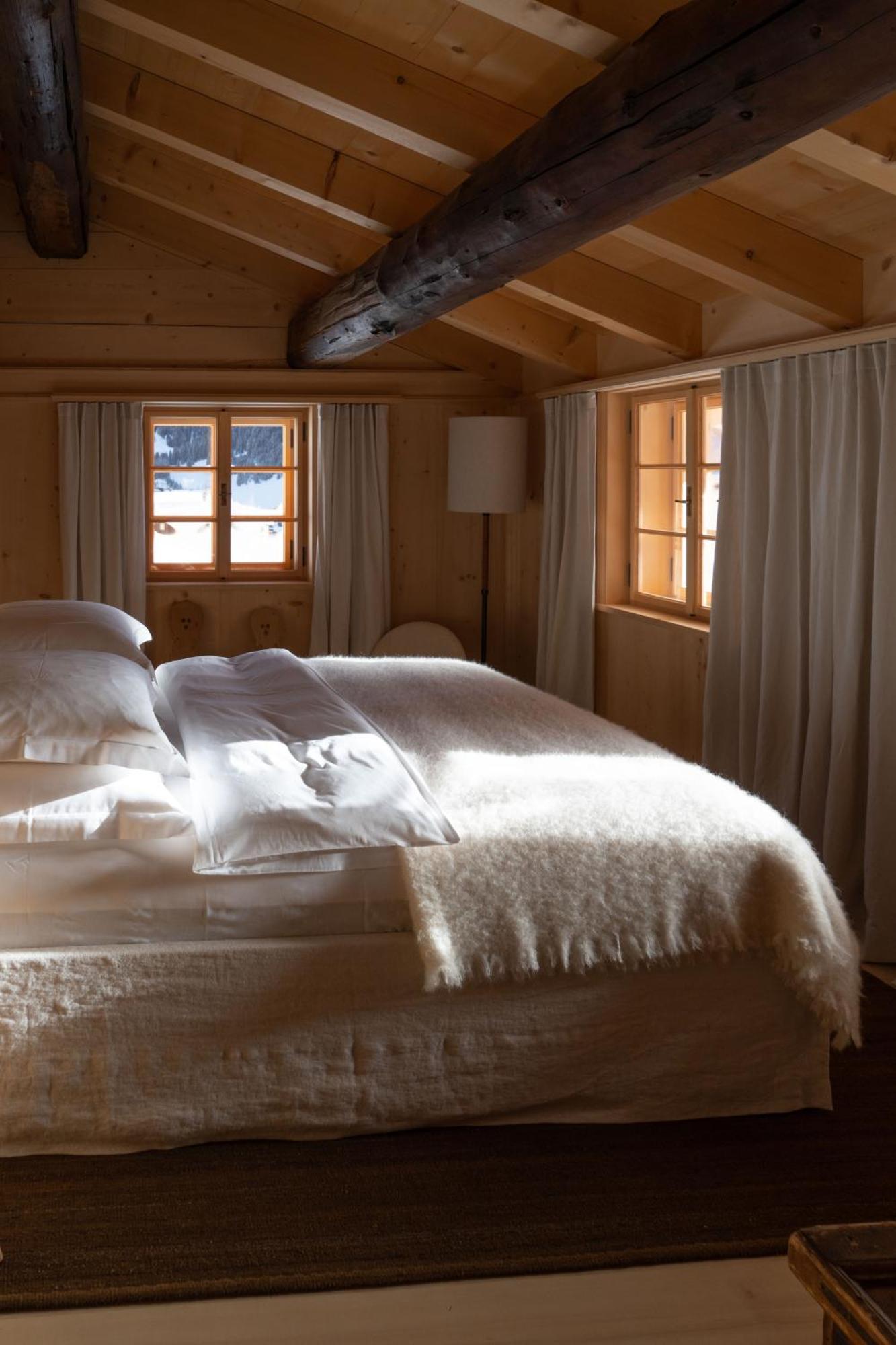 Hotel Almhof Schneider Lech am Arlberg Ruang foto
